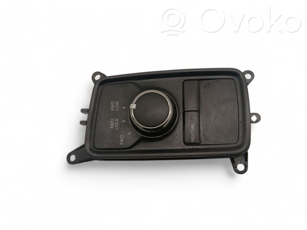 Differential lock switch   P68142281AE