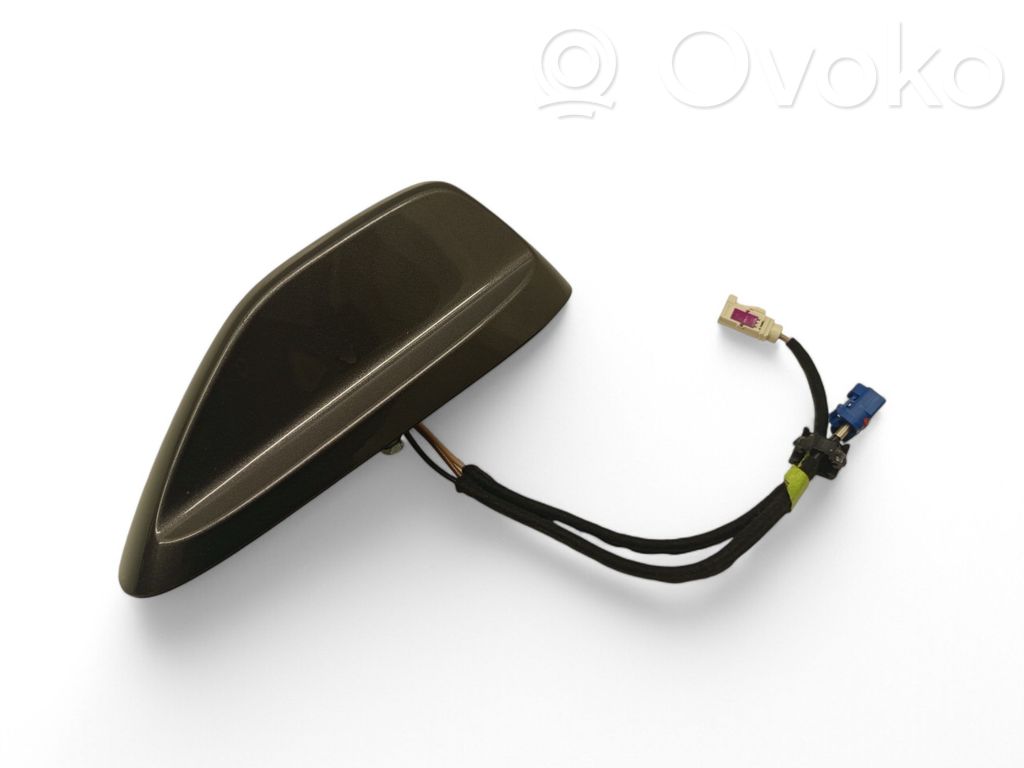 GPS-pystyantenni   P6DE46LAUAA,6DE46LAUAA