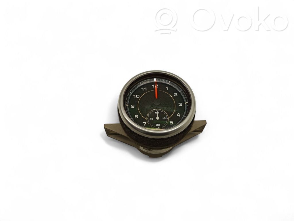 Clock   7P5919204D