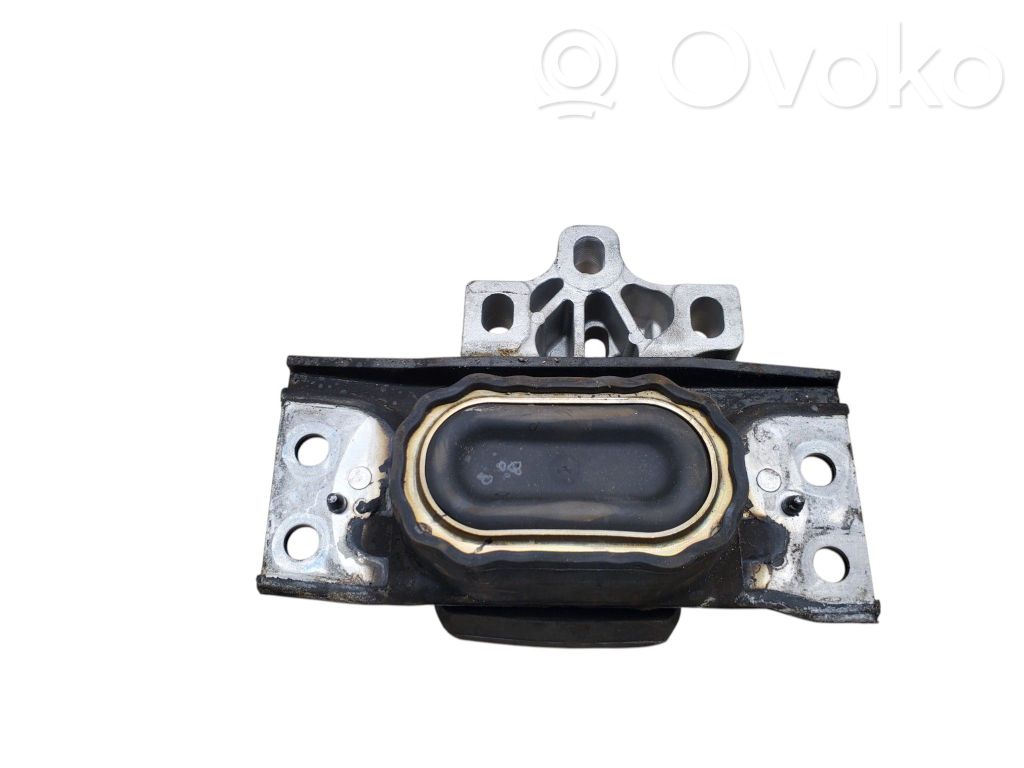 Audi Q3 F3 Engine mount bracket 