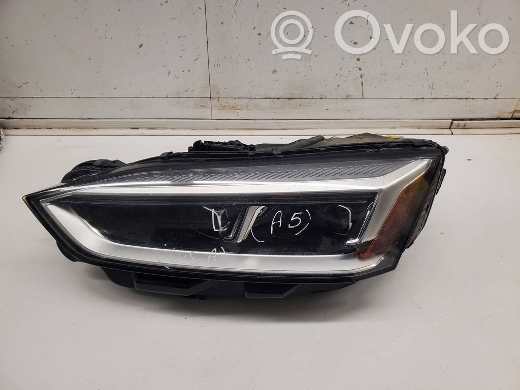 Audi A5 Phare frontale 