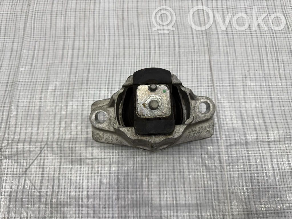 Jaguar F-Pace Engine mount vacuum valve 