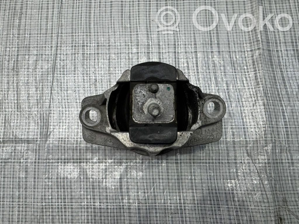 Land Rover Range Rover Velar Engine mount vacuum valve 