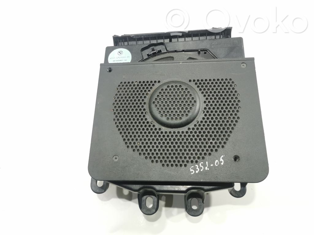 BMW 5 E60 E61 Subwoofer 