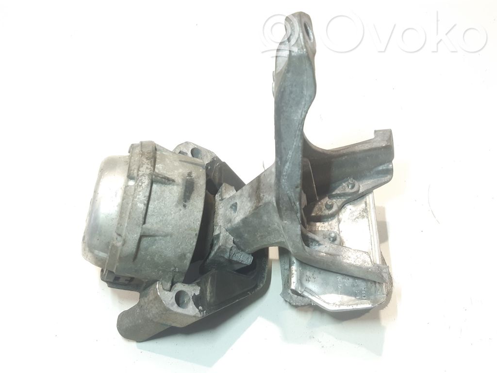 Audi A7 S7 4G Engine mount bracket 