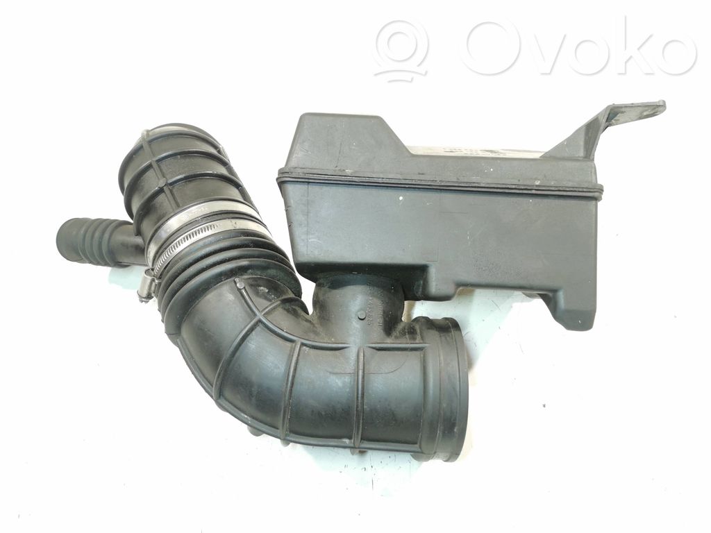 BMW 5 E39 Air intake hose/pipe 