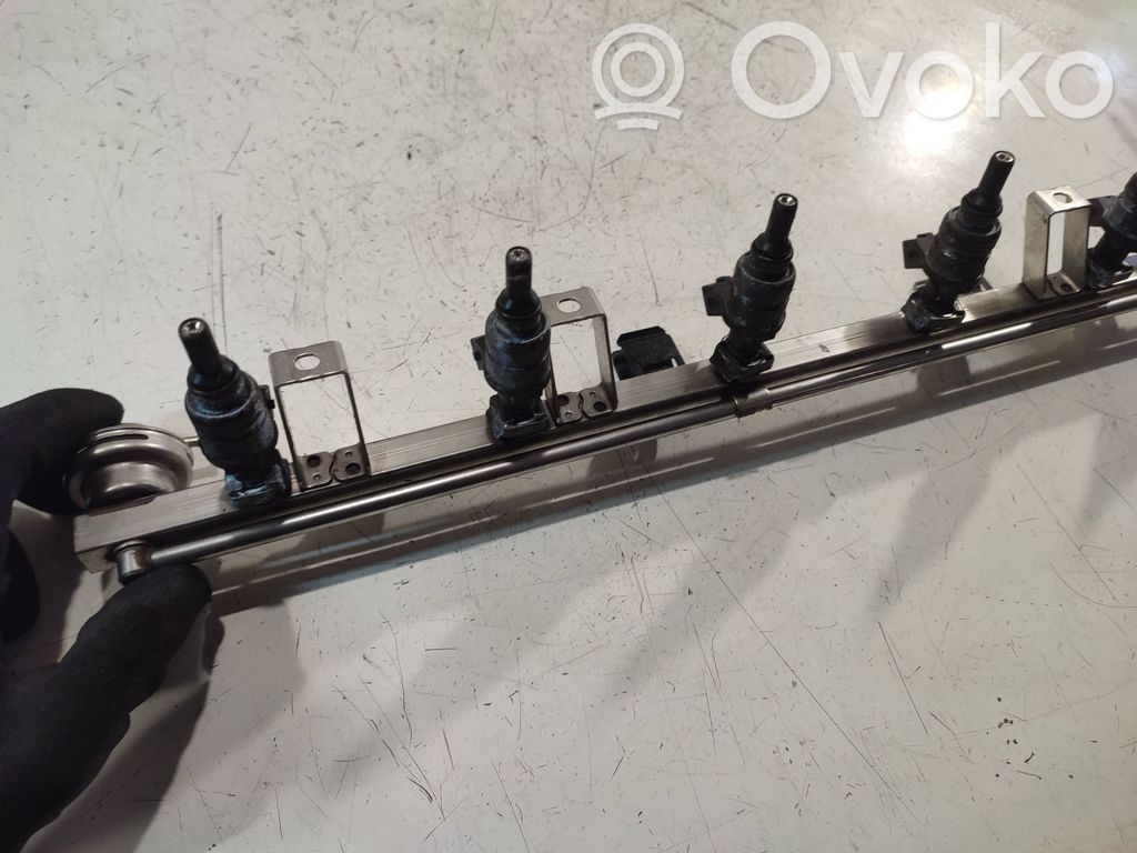 BMW 5 E39 Fuel injectors set 