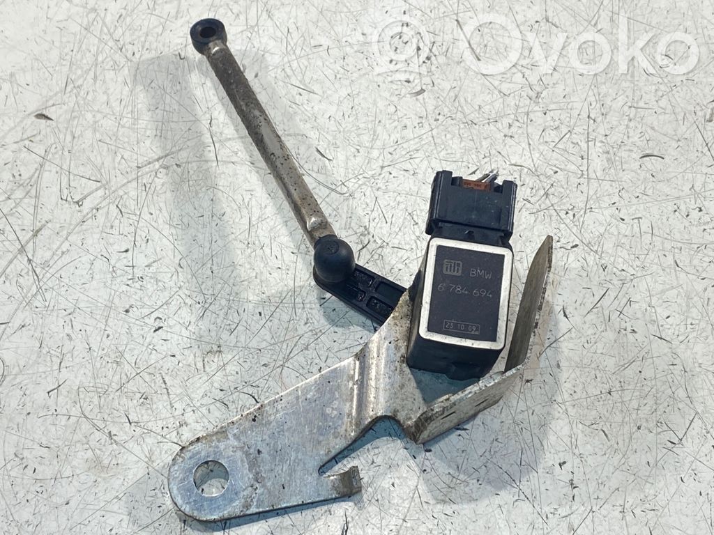 Headlight/headlamp level sensor   6784694,231009