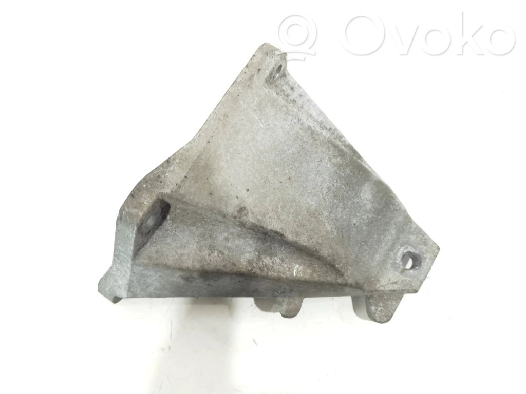 BMW 3 E90 E91 Engine mounting bracket 