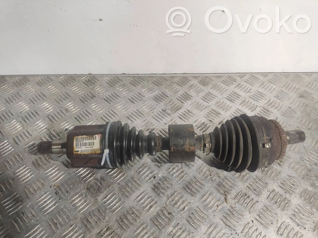 Volvo V70 Półoś przednia 