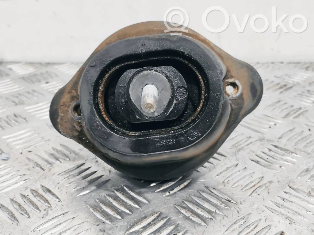 BMW X5 E53 Engine mount bracket 