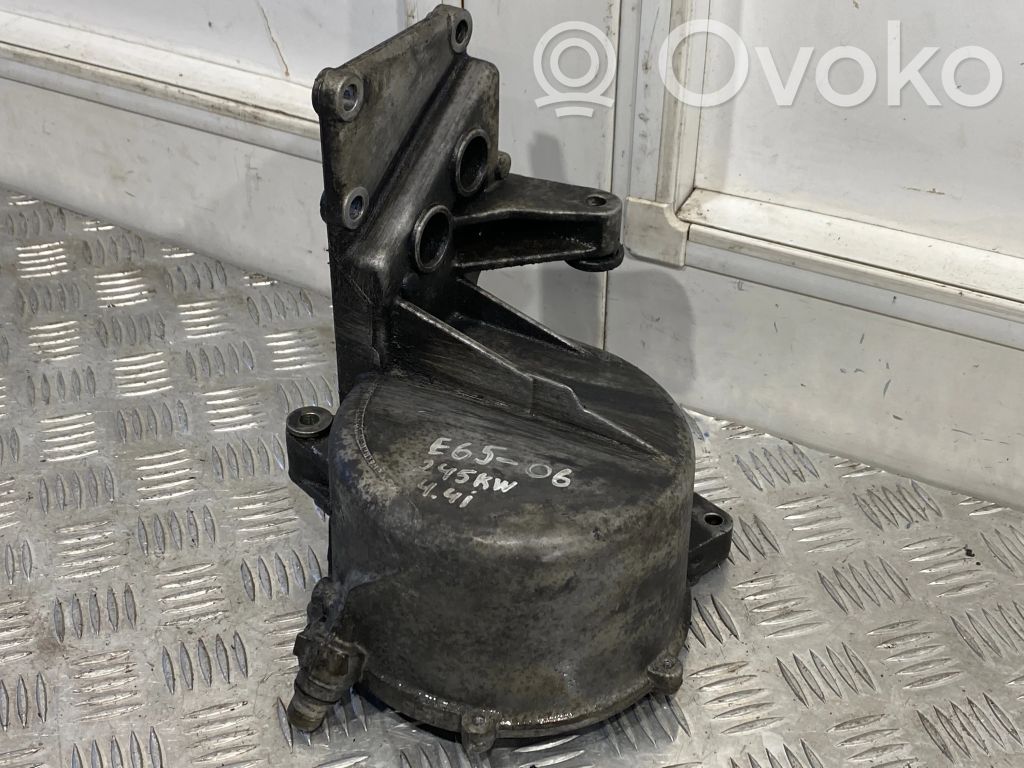 BMW 7 E65 E66 Generator/alternator bracket 