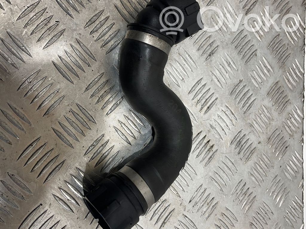 Engine coolant pipe/hose   1436077