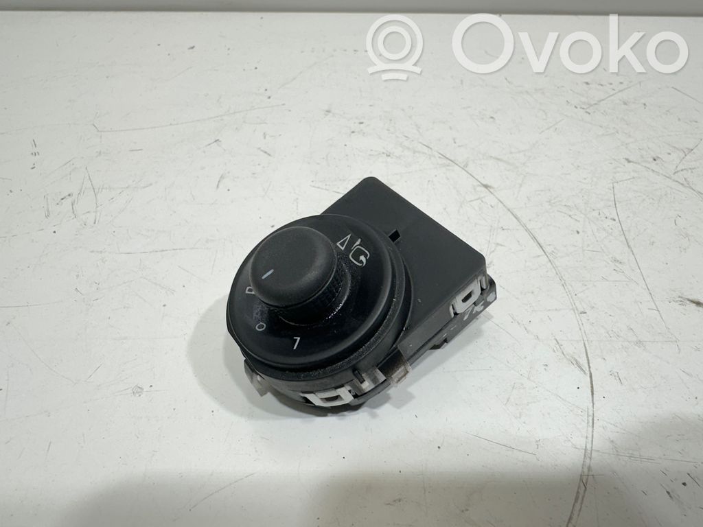 Opel Astra J Wing mirror switch 