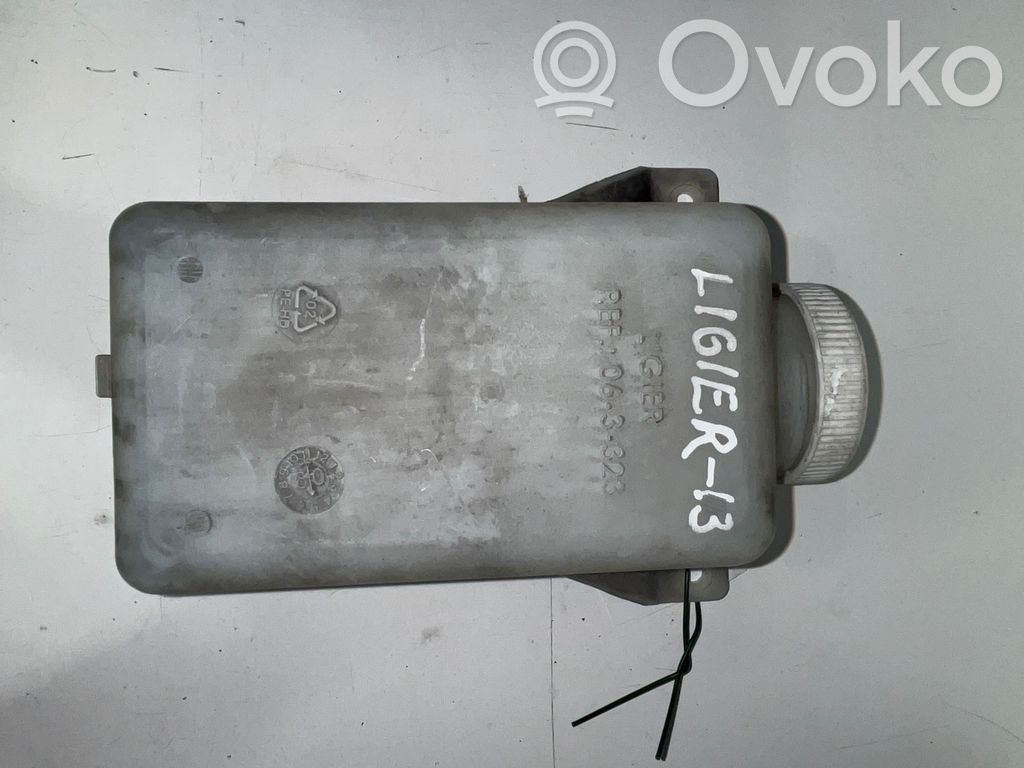 Ligier JS 50 Langų skysčio bakelis 