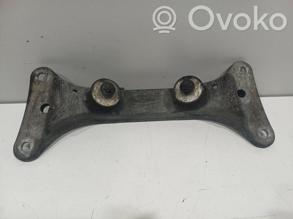 BMW 3 E90 E91 Gearbox mounting bracket 