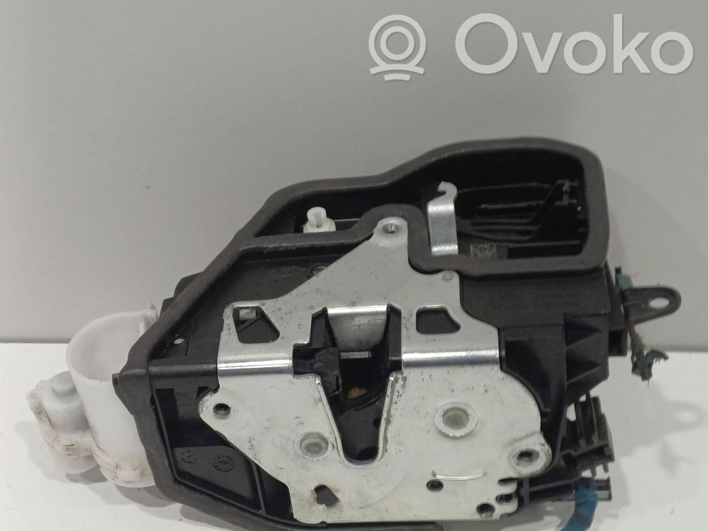 BMW X3 F25 Front door lock 