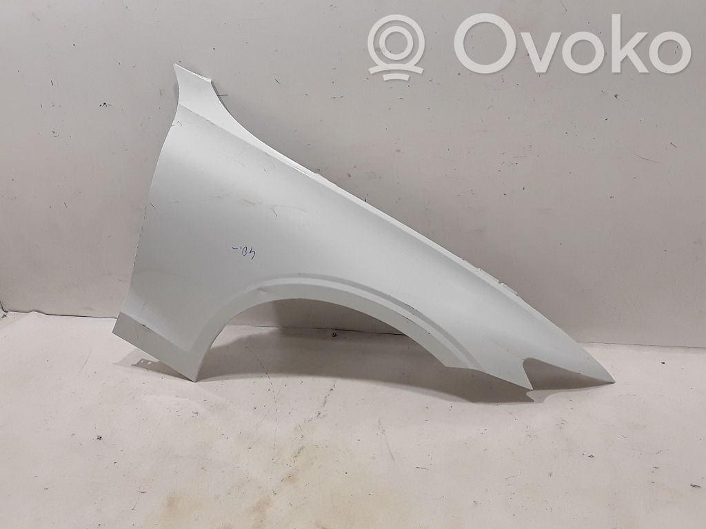 Volvo V60 Sparnas 