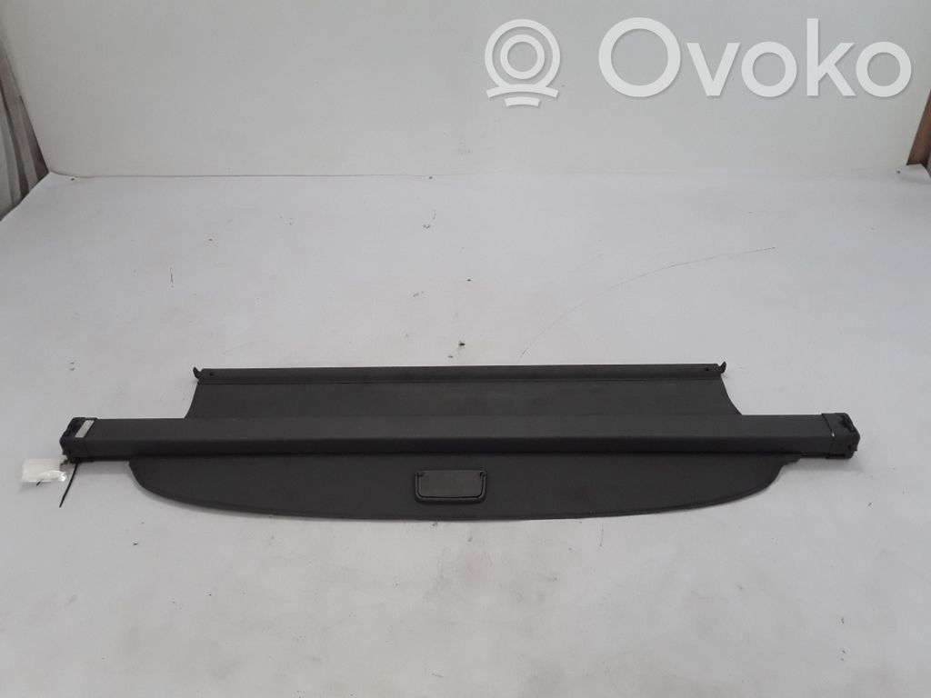 Volvo V50 Hattuhylly 