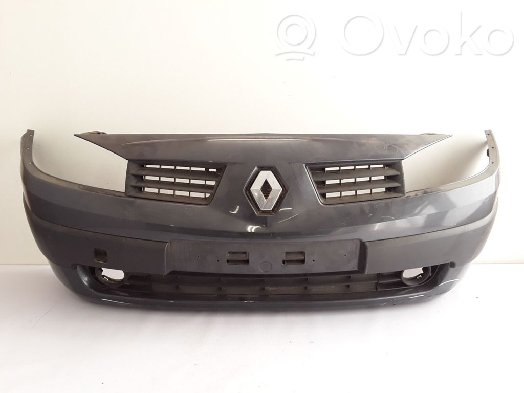 Renault Megane II Parachoques delantero 