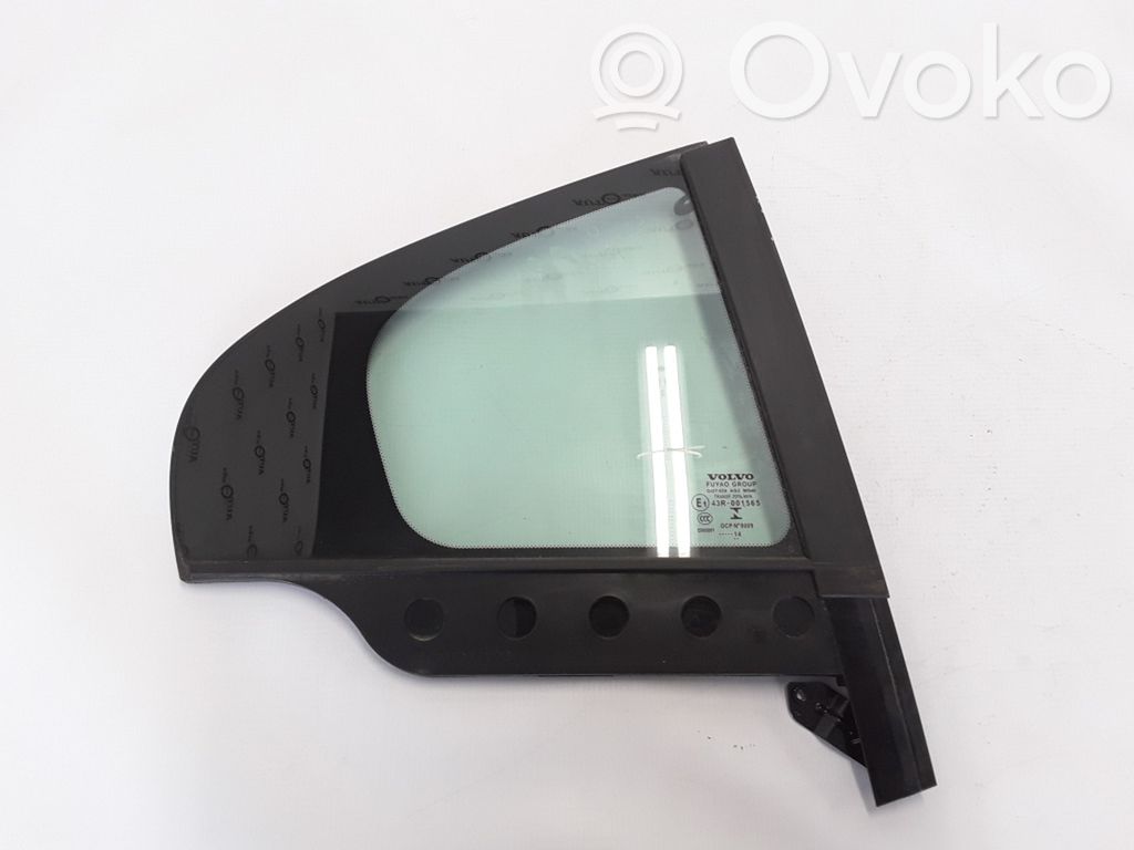 Volvo S60 Vidrio lateral trasero 