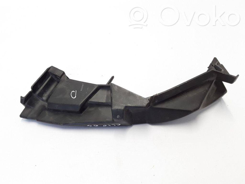 Renault Clio III Front bumper mounting bracket 