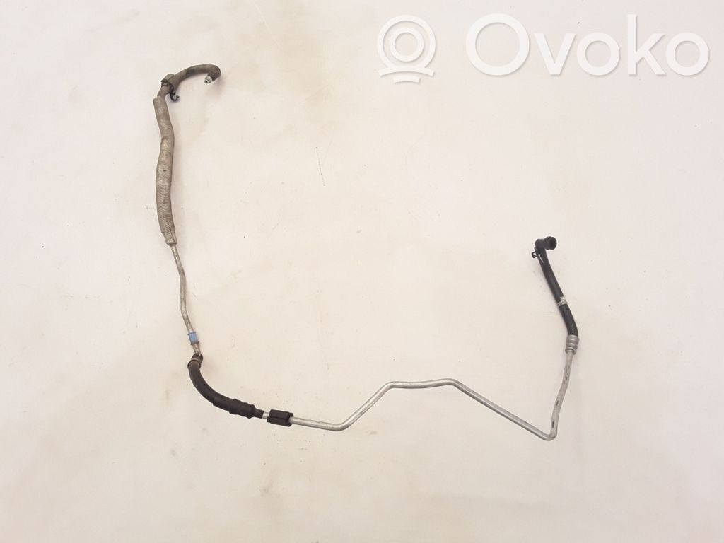 Volvo V70 Ohjaustehostimen letkusto 