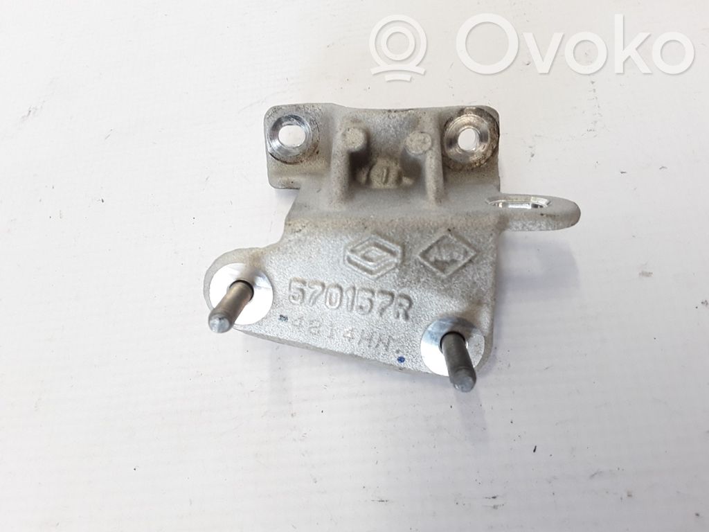 Engine mounting bracket   570157R