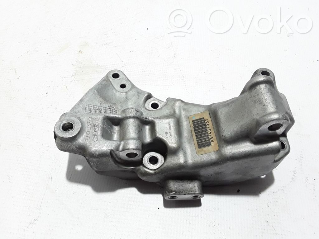 Volvo XC60 Generator/alternator bracket 