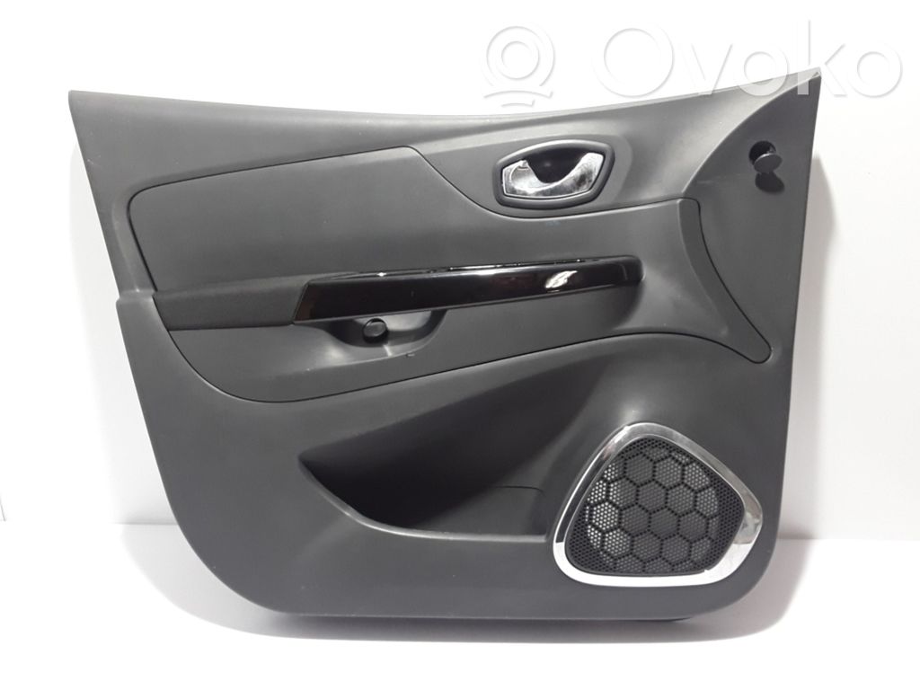 Renault Captur Etuoven verhoilu 
