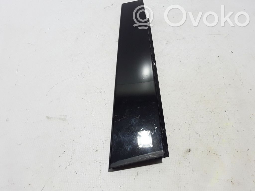 Volvo XC60 Listwa drzwi tylnych 