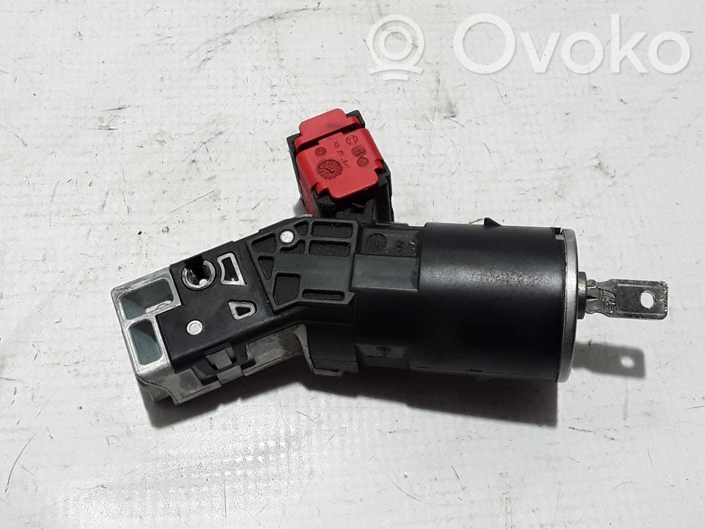 Dacia Dokker Užvedimo spynelė 