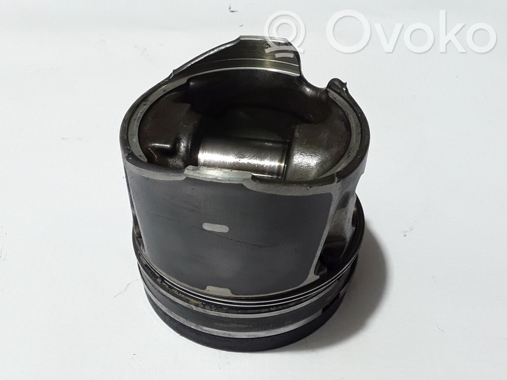 Volvo V50 Pistón con biela 