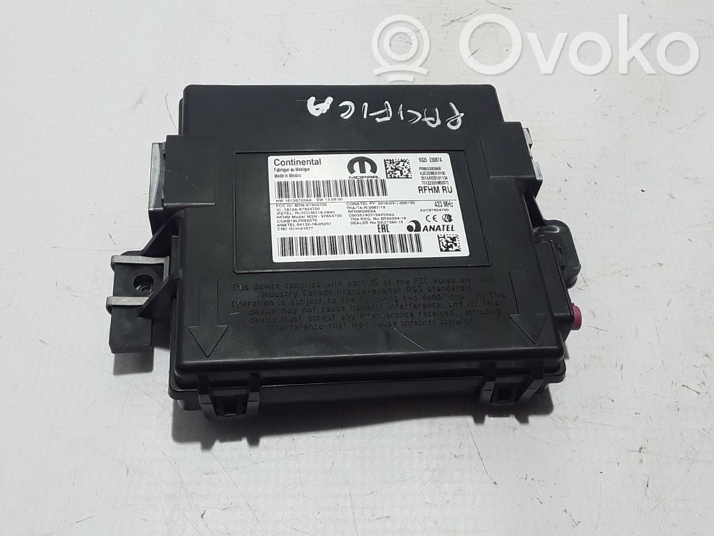 Chrysler Pacifica Unidad de control/módulo del bloqueo de puertas 