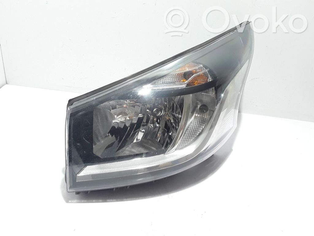 Renault Trafic III (X82) Phare frontale 