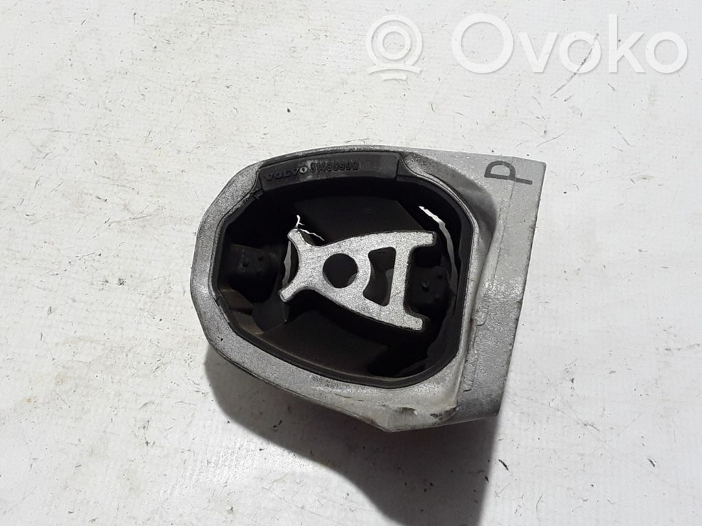 Volvo XC60 Engine mount bracket 