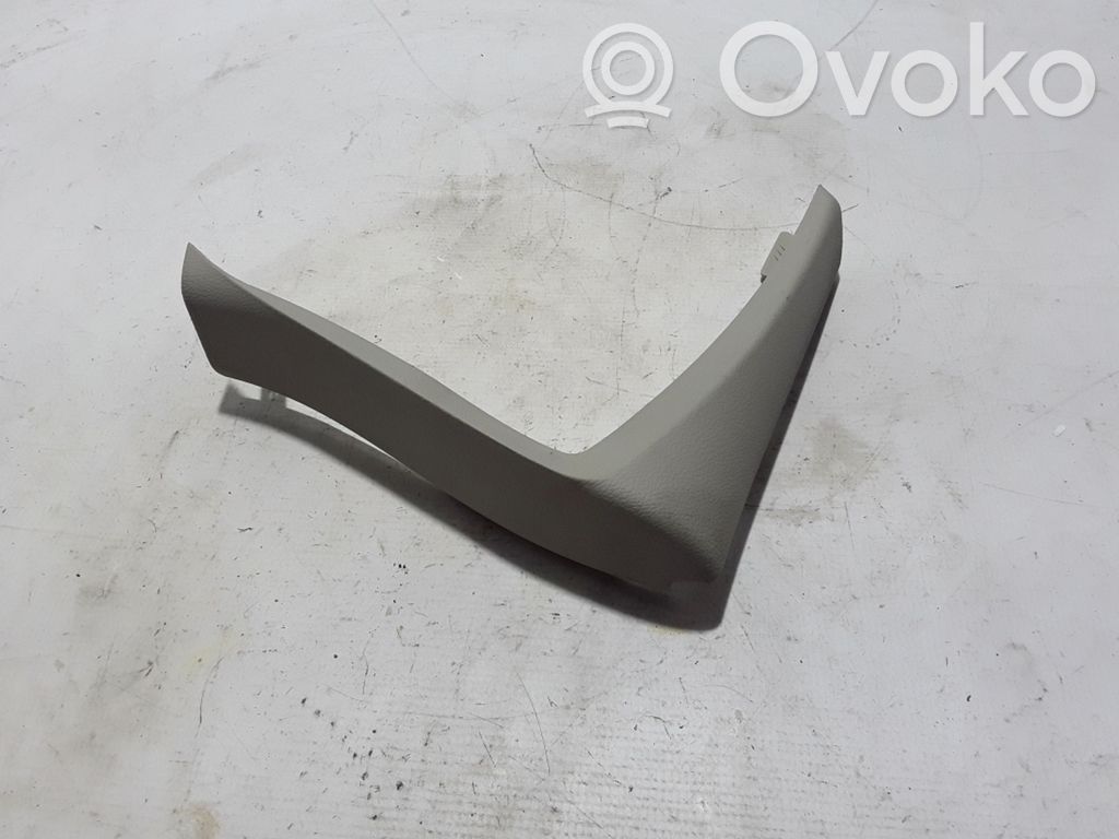 Chrysler Pacifica Panel trim 