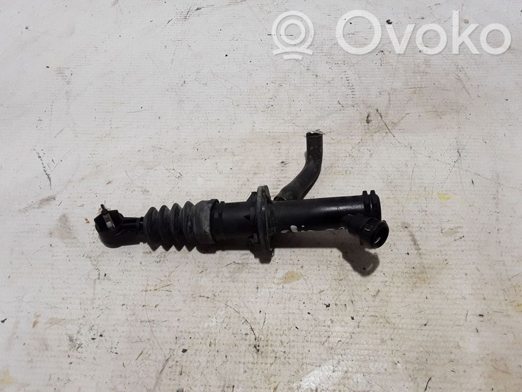 Renault Clio III Kytkimen apusylinteri 