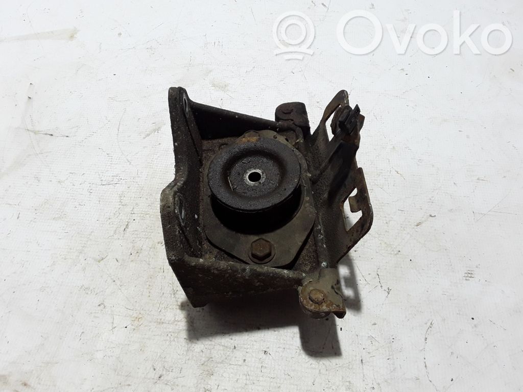 Renault Master II Engine mounting bracket 
