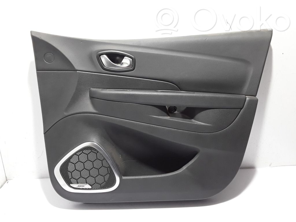 Renault Captur Etuoven verhoilu 