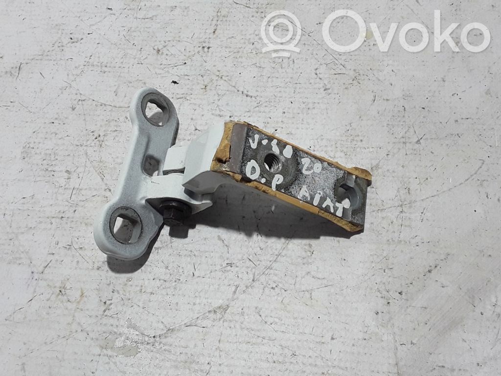 Volvo V60 Front door lower hinge 