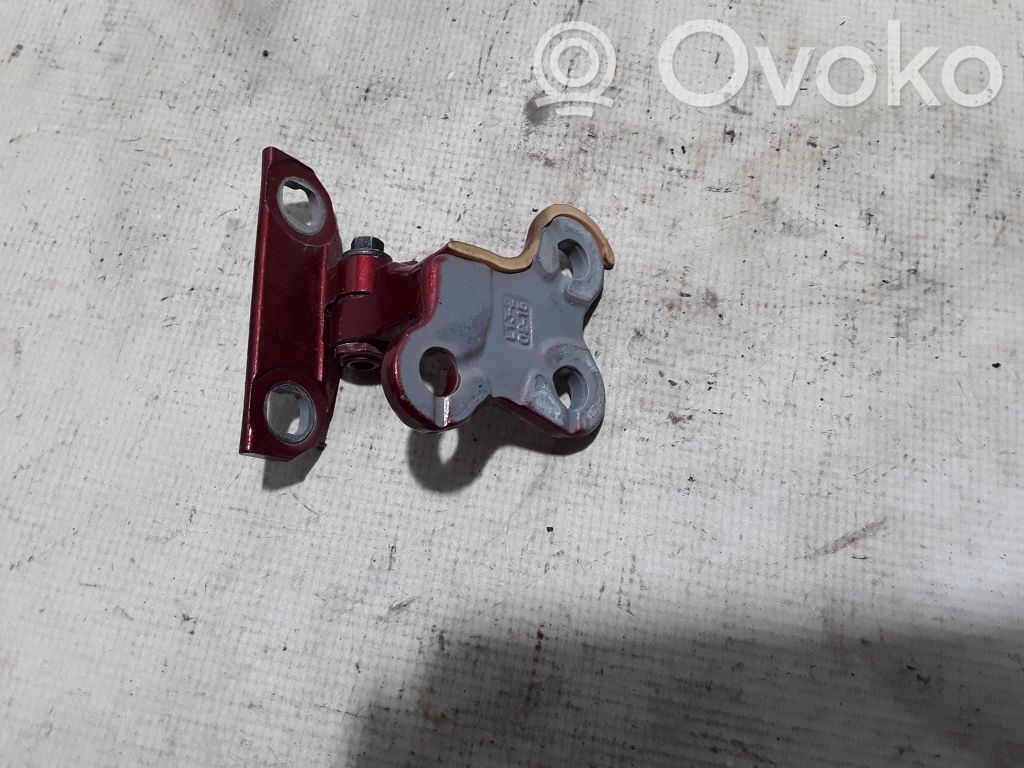 Volvo S60 Front door upper hinge 