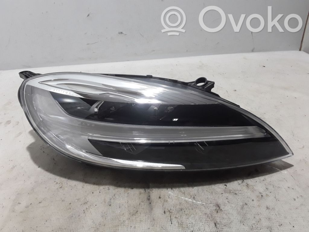 Volvo V40 Headlight/headlamp 