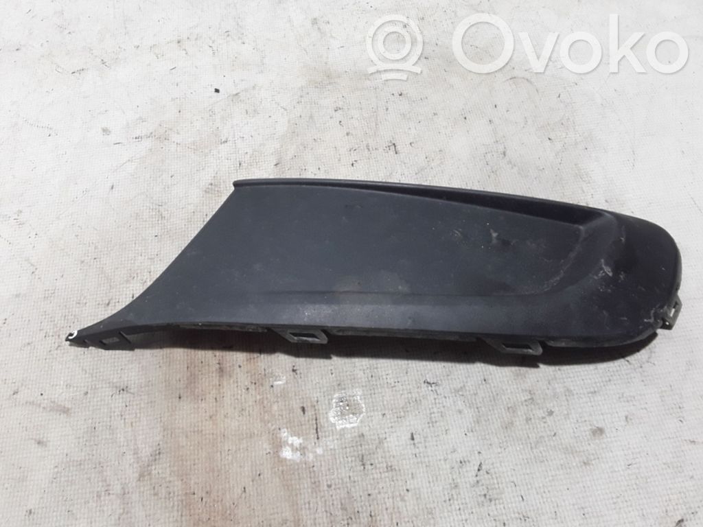 Volkswagen Caddy Kratka dolna zderzaka przedniego 