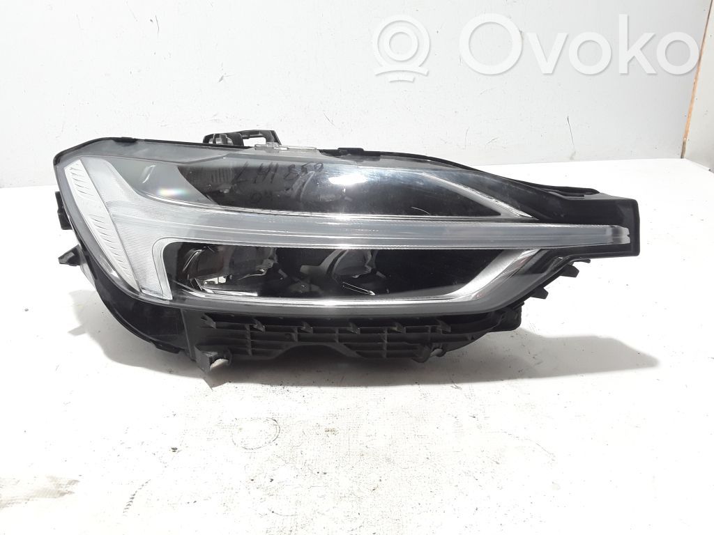 Volvo XC60 Headlight/headlamp 