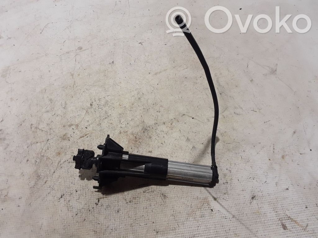 Buse de lave-phares   306179