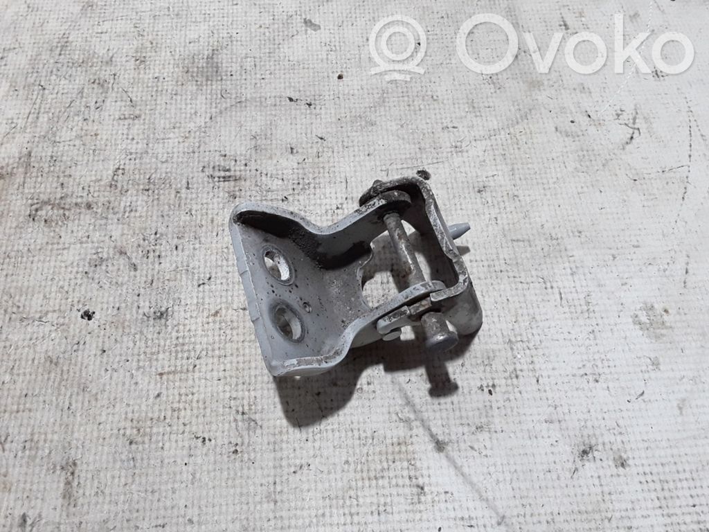 Peugeot 508 Front door lower hinge 