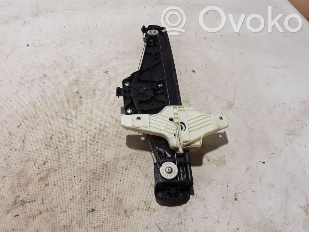 Peugeot 3008 II Meccanismo di sollevamento del finestrino posteriore senza motorino