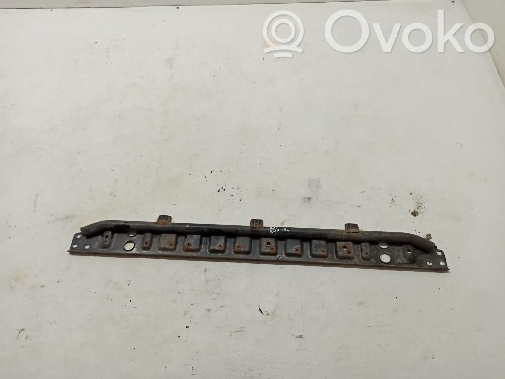 Fixation de radiateur   LR024295,BJ328A297AA