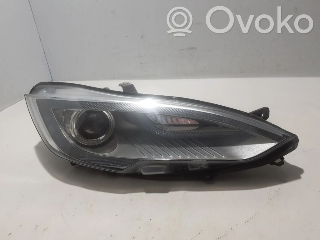 Tesla Model S Lampa przednia 